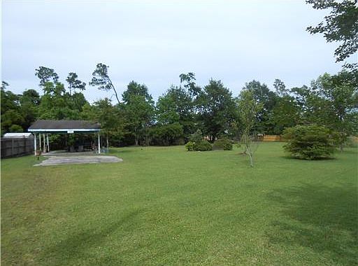 5th image of 104 Lakeside Dr