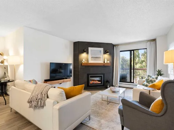 220 S 26th Ave SW #202, Calgary, AB T2S 0M4