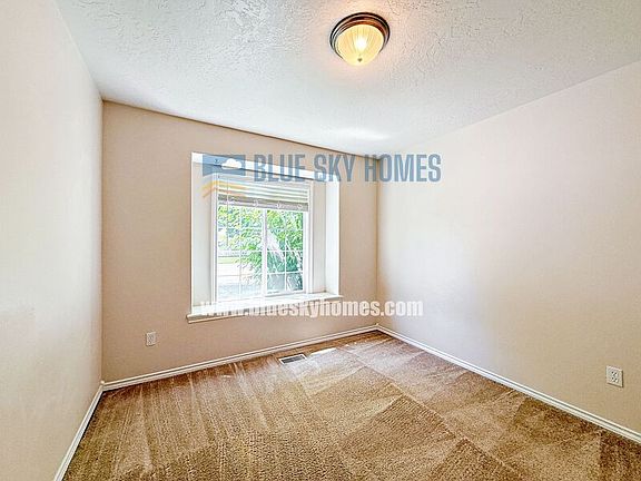 5th image of 5009 Asbury Way