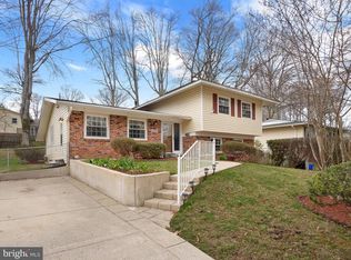 14320 Woodcrest Dr, Rockville, MD 20853