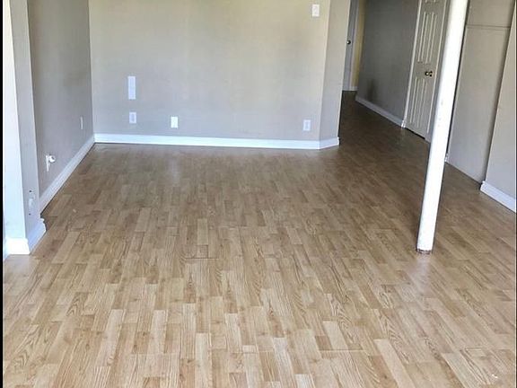2nd image of 50 Kirkland Pl