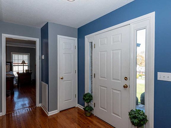 4th image of 2651 Creekstone Cir