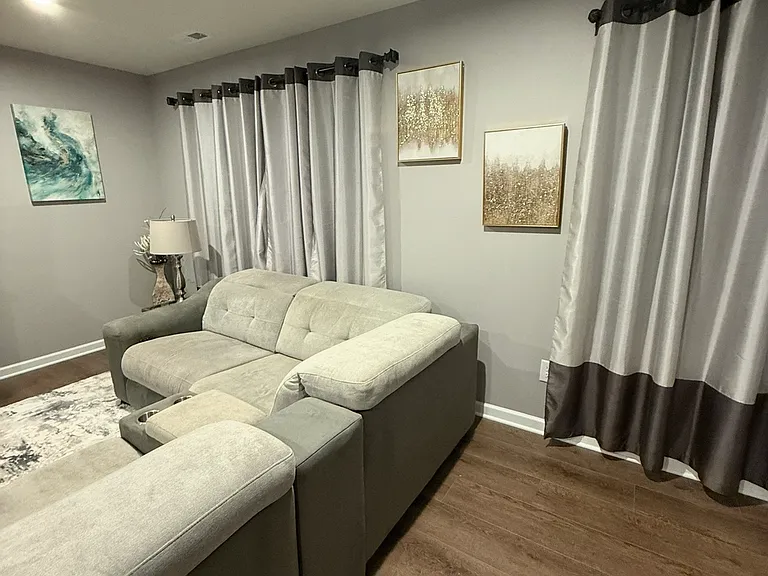 2604 Coretha Ct — Photo 2