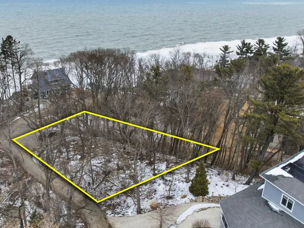 49035 Skyhi Rd, New Buffalo, MI 49117