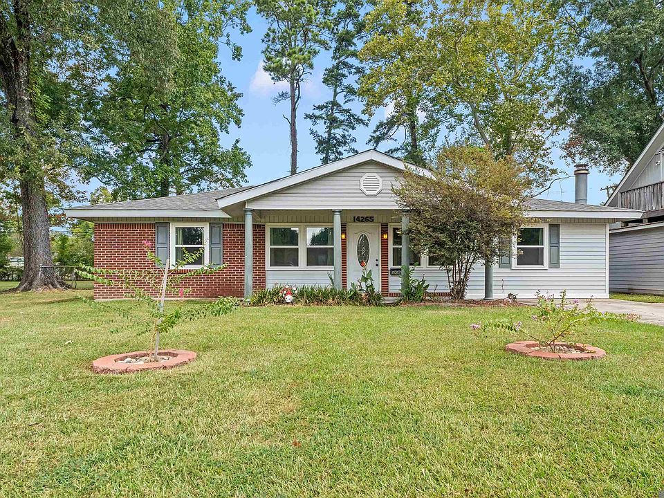 1st image of 14265 Firethorn Dr