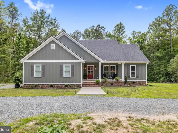 365 Moon Shadow Ln, Louisa, VA 23093