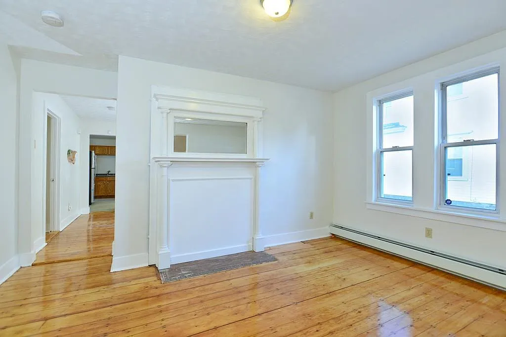 3 bed, 1524 sqft, $2,500 — Photo 2