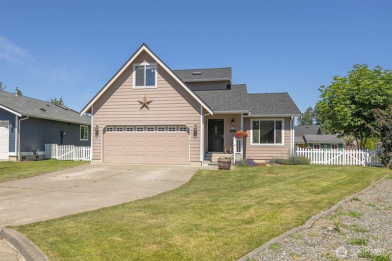 2nd image of 323 Wilson Lane