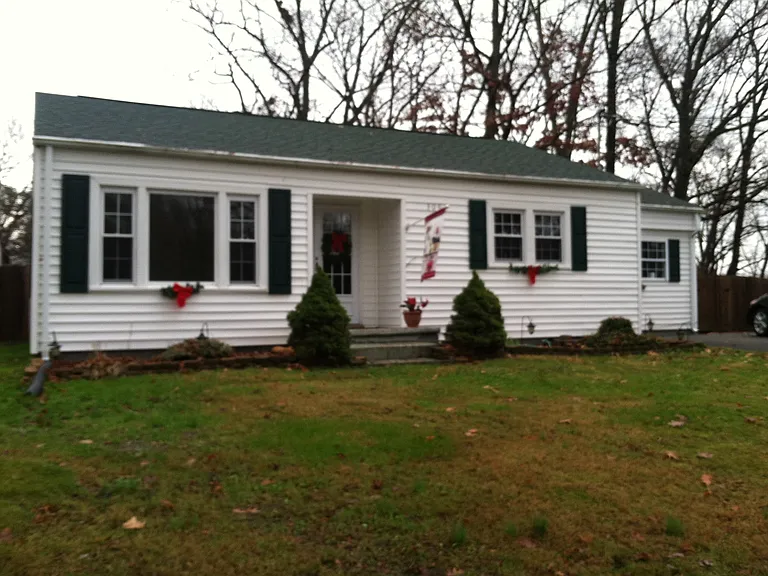 306 Forest Hills Dr — Photo 1