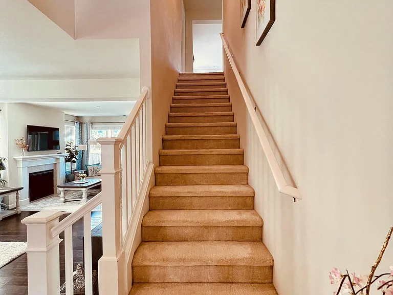 389 Zemp Way NE — Photo 35
