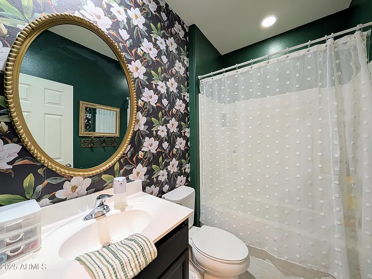 24458 W Verlea Dr — Photo 35