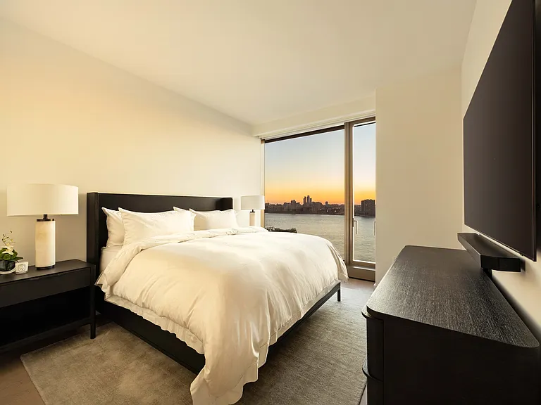 500 W 18th St #W18B — Photo 11
