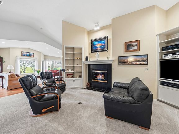 5th image of 2705 SE Spyglass Dr