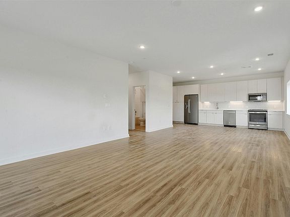 5th image of 4802 S Congress Ave #201