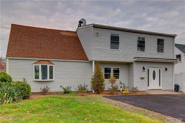 1st image of 123 Balsam Ln