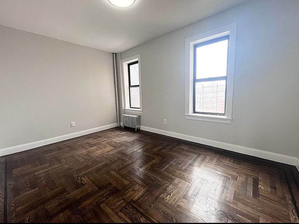 2nd image of 2075 E 16th St APT 3F