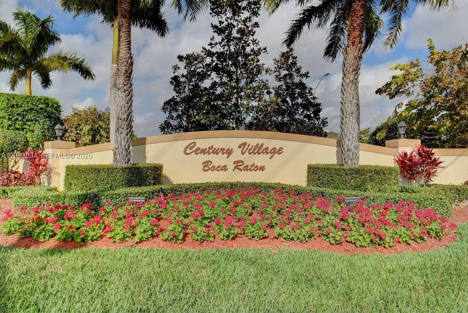 Cornwall At Century Villa — Photo 1