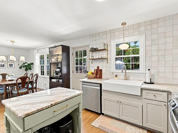 5th image of 109 Stonehenge Ct