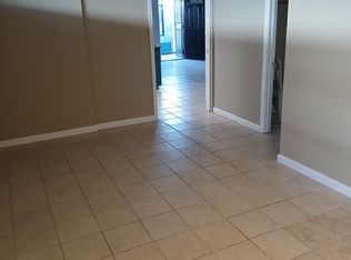 230 W Via Olivera #3, Palm Springs, CA 92262