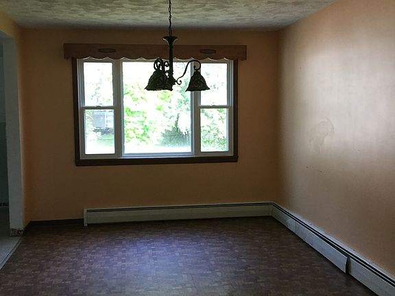 5th image of 731 92nd St