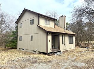 129 Lindbergh Cir, Albrightsville, PA 18210