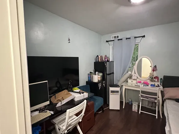 6382 Iroquois Rd, Westminster, CA 92683