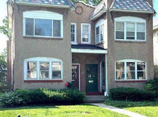 206 W Wayne Ave, Wayne, PA 19087