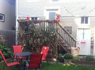 1432 W Barry Ave APT 1, Chicago, IL 60657