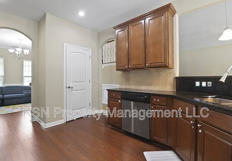 144 Tahoe Dr — Photo 12