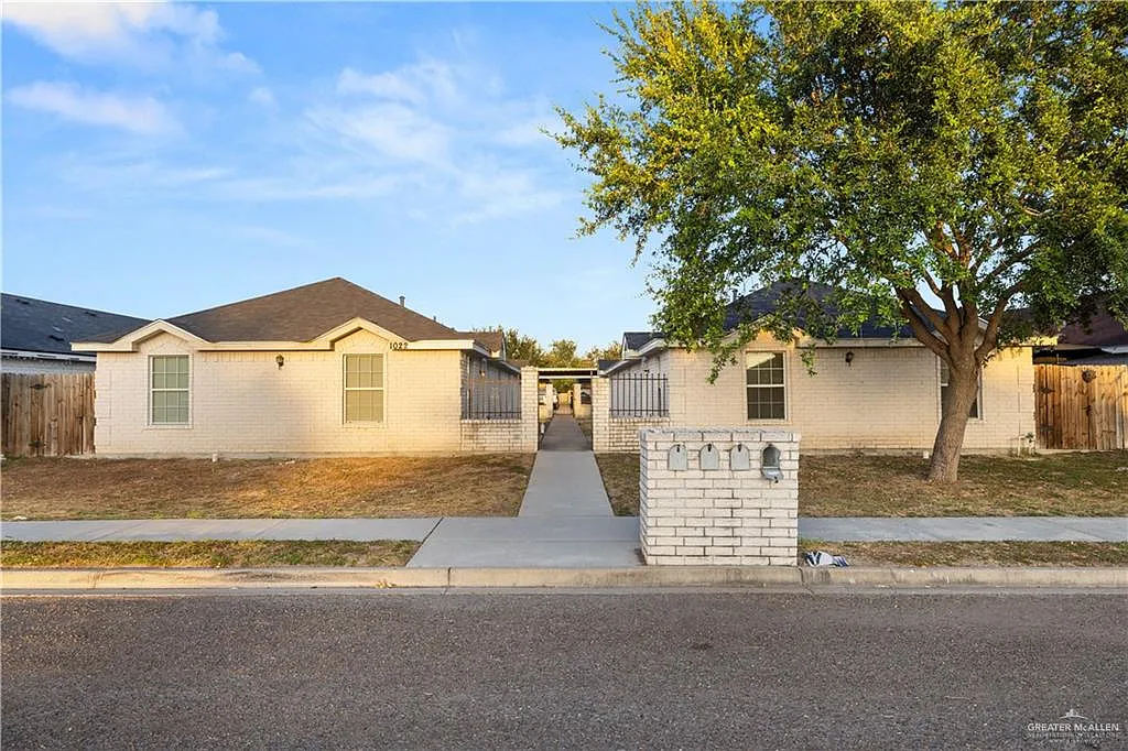 2 bed, 2.0 bath, 960 sqft, $1,200 — Photo 3