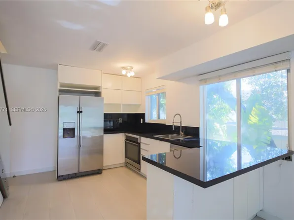 3239 W Trade Ave APT 9, Miami, FL 33133