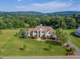 107 Junction Rd, Hampton, NJ 08827