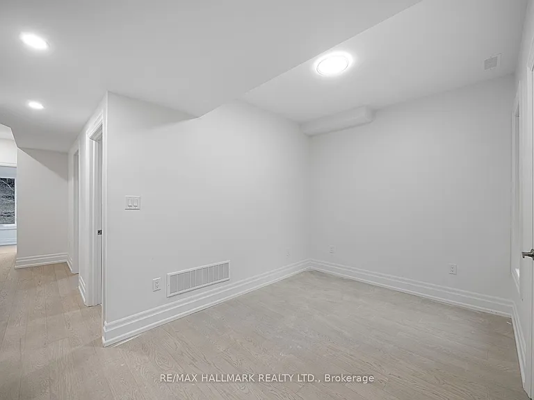 547 Indian Rd #3 — Photo 5