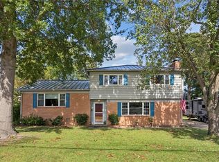 118 Raymond Dr, Hampton, VA 23666