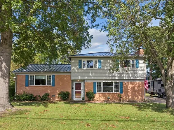118 Raymond Dr, Hampton, VA 23666