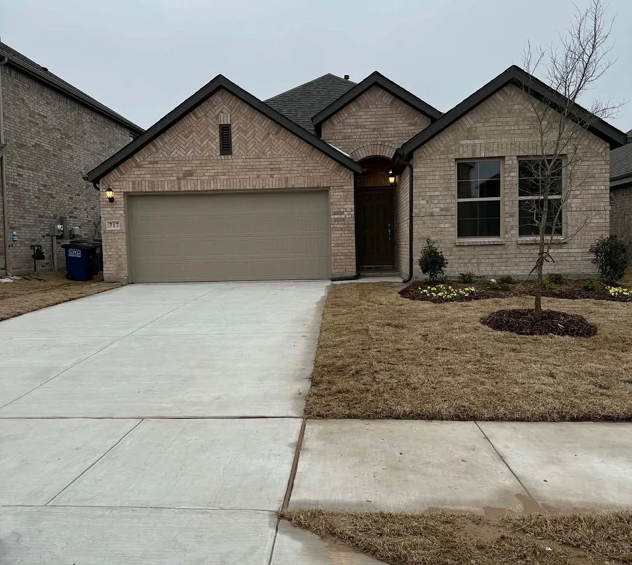 3 bed, 1401 sqft, $2,250 — Photo 2