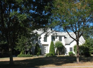 10 Kings Ct, Columbus, NJ 08022