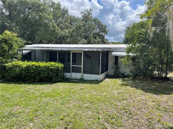 8401 S Linden Point, Floral City, FL 34436