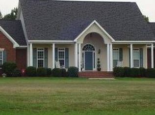 129 Stone Edge Dr, Gray, GA 31032