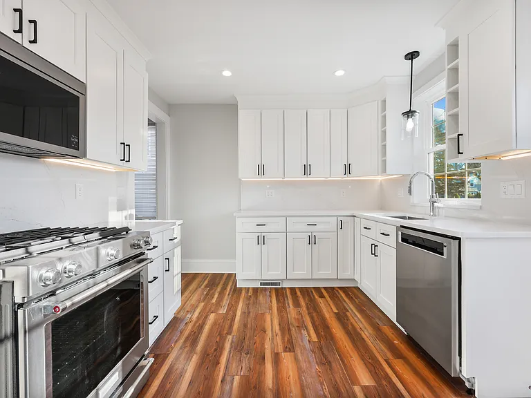 58 Walter Ave — Photo 13