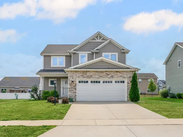 315 Newhaven Ln, Savoy, IL 61874
