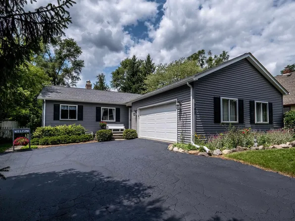 745 Lounsbury Ave, Rochester, MI 48307