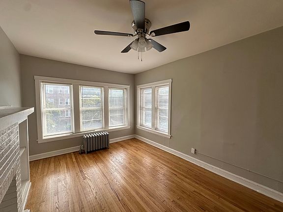 2nd image of 4904-08 N Saint Louis Ave #2S