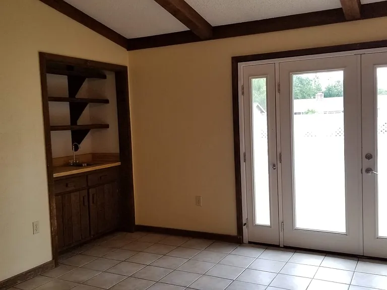3908 SE 10th Ln — Photo 13