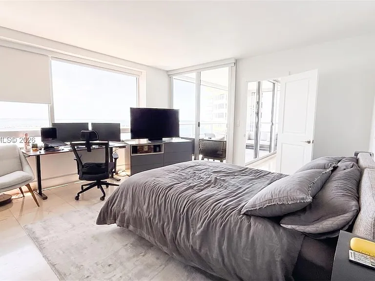 1541 Brickell Ave #A1801 — Photo 34