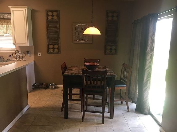 2nd image of 989 Oak Lynn Dr