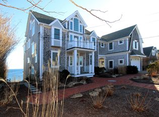 10 Indian Trl, Sagamore Beach, MA 02562