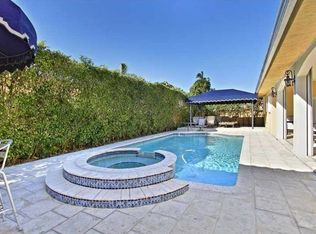 8002 NW 164th Ter, Miami Lakes, FL 33016