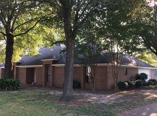 1813 Jacqueline Dr, Greenville, MS 38701