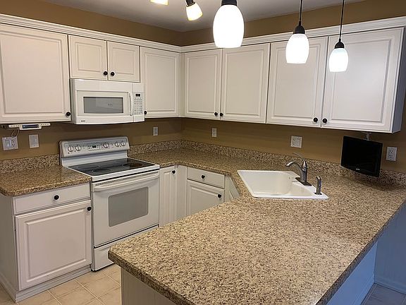 5th image of 17059 Westgrove Dr